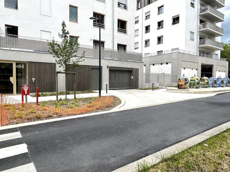 Cosy Apartment - Parking, Garden,10Mn From Disneyland! Монтеврен Екстериор снимка