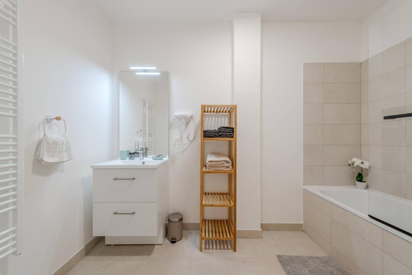 Cosy Apartment - Parking, Garden,10Mn From Disneyland! Монтеврен Екстериор снимка