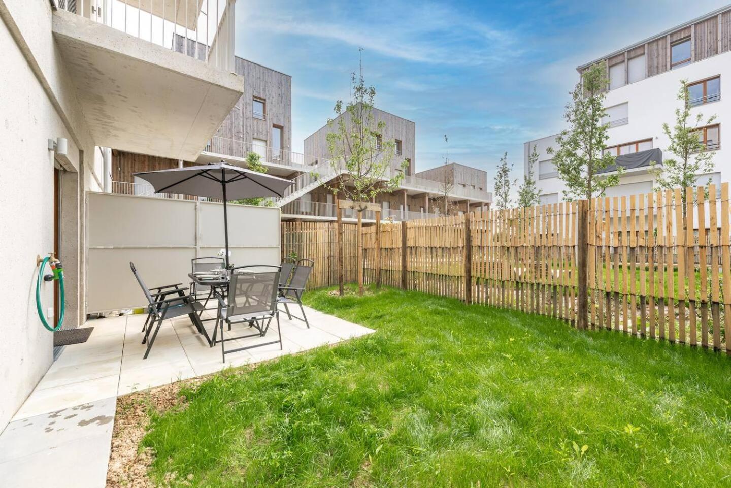 Cosy Apartment - Parking, Garden,10Mn From Disneyland! Монтеврен Екстериор снимка